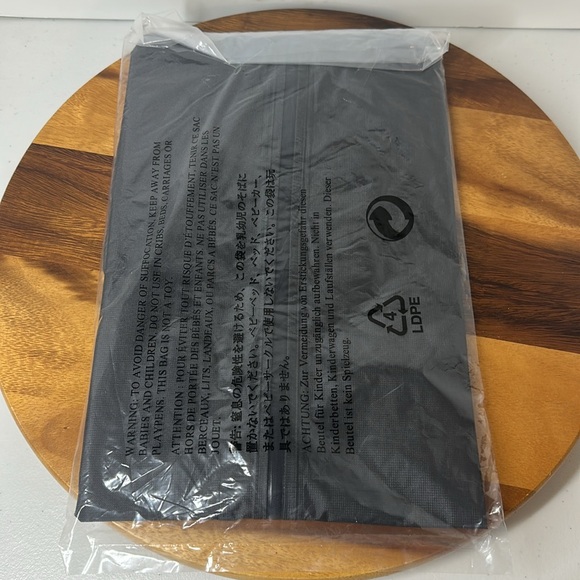 Outdoor Research OR Men's XL Helium Rain Ultralight Jacket Storm Black NWT. - Picture 5 of 5